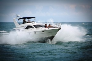 56' Gulf Craft Sport Flybridge Cruiser 2000 Tiger Cat